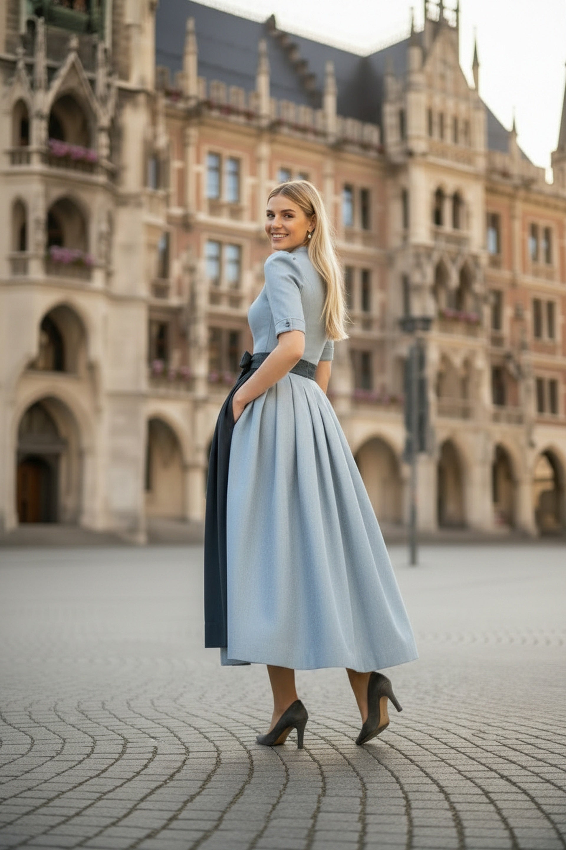 Dirndlschürze ADELE Dunkelblau